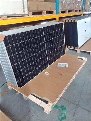 450W High-Power Outdoor Monocrystalline Solar Panel in good condition and new