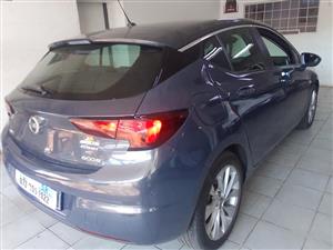 2017 OPEl ASTRA 1,0 ENJOY MANUAL,PETROL  REVERSE SENSOR FRONT N BACK 92000KM SERVICE BOOK/SPAR