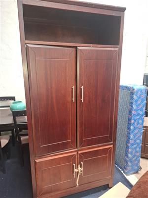 Wardrobe/Cupboard/ Elegant Tall Wooden Cabinet