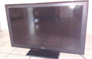 Sony Bavaria 40 inch LCD flat Screen tv with Remote aswell a New Lexuco Dvd Play