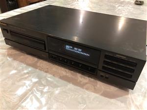Technics SL-PG100 Componant CD player with 4 DAC conversion