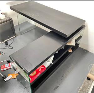 Desk Clear Temp Glass W/Grey Veneer DA 1277