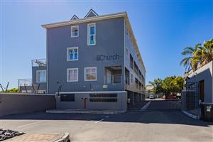 SUNNY DUPLEX APARTMENT IN CENTRAL DURBANVILLE