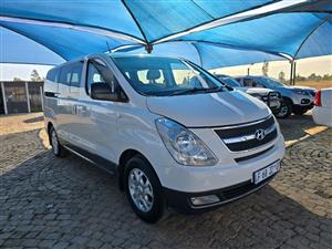  Hyundai H1 2.5VGTI 9 seater bus  For Sale.              