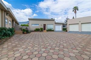 House For Sale in Greenhills