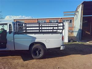 Mahindra cattle rails 