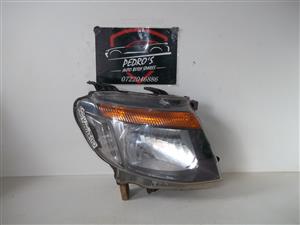 Ford Ranger T6 '12-'15 right headlight