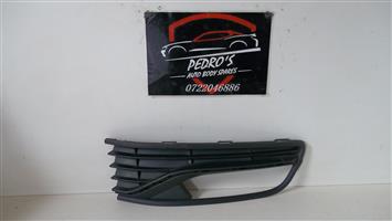 VW Polo 7 front bumper lower left fog light grille