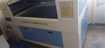 Laser Cutter & engraver PLT-960 HQ FS upgraded to 150 watt