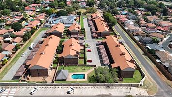 PRICED RIGHT, READY TO GO – Investment-Perfect 2-Bed in Magalieskruin
