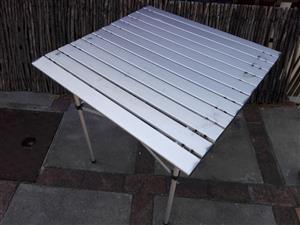 FOLDING CAMPING TABLE -