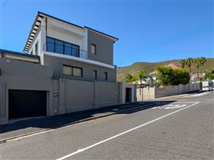 House For Sale in Fresnaye
