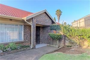 House For Sale in Birchleigh North