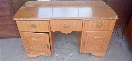 Vintage.. Dressing table