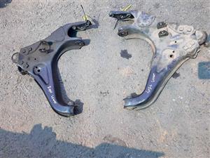 2005 up Ford renger left n right lower control arms