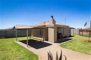 THIS BEAUTIFUL AND LOW MAINTENANCE HOME IS SITUATED IN ALBERTON  