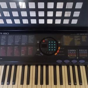  Yamaha keyboard