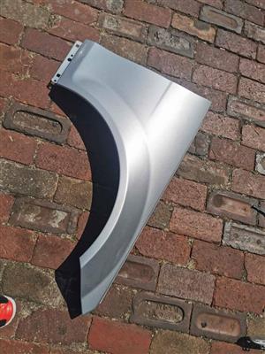 W204 right front fender