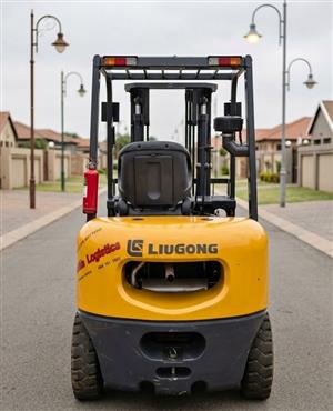 END OF MONTH SPECIAL – 2018 LiuGong 3 Ton Diesel Forklift – Low Hours – Excellent Condition