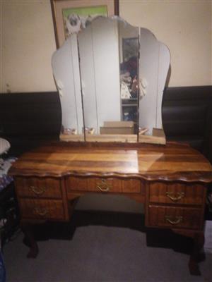 Ball and claw mirror cabinet