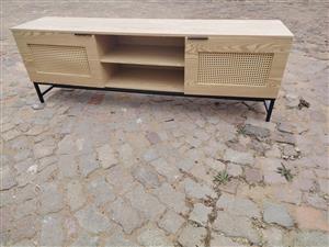 Cyra tv unit