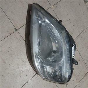 Nissan np200 headlight