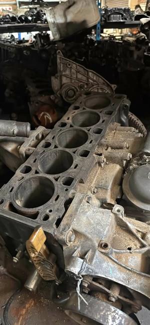 Land Rover 15P 5 Cyl Block and crank