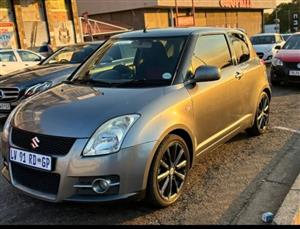 SUZUKI Swift Sport