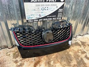 VW Golf 5 Grille