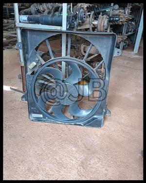 -3.7-Jeep Cherokee KK- Radiator Cooling Fan. Second Hand Spares 