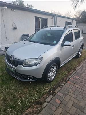 Renault Sandero Stepway 2015