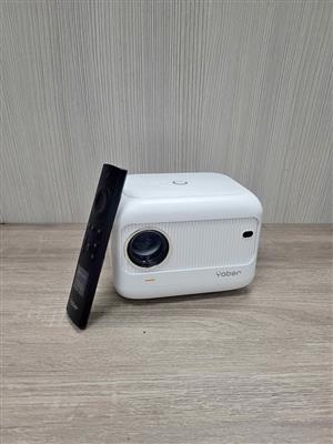 Yaber L1 Mini Projector.