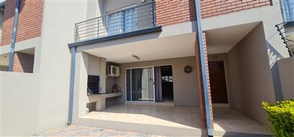 Townhouse For Sale in Bendor