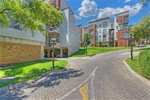 Neat duplex unit with a view close to Wits and UJ