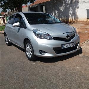 2012 TOYOTA YARIS 1.0 S 80000kilos 