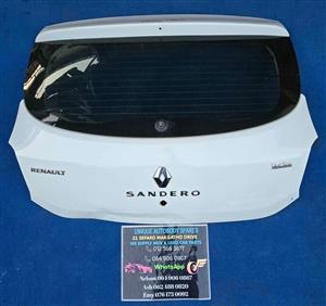 Renault Sandero Tailgate With Windscreen