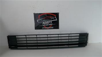 VW Polo 6 Sedan '16-'19 front bumper center grille