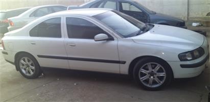2005 Volvo S60 2.0T automatic