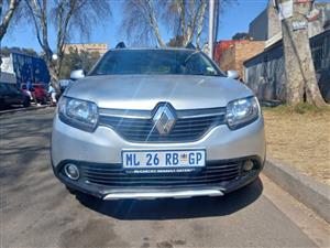 2016 Renault sendero 900T  Manual Petrol Silver, 163000kms