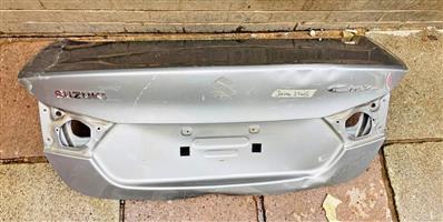 Suzuki Ciaz tailgate