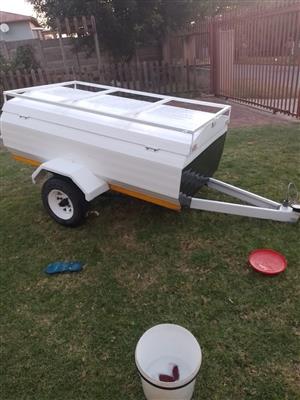 Box trailer 6 foot with nose cone 