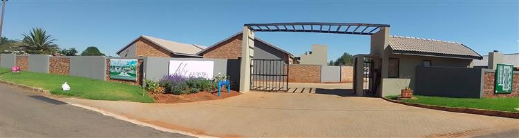 Townhouse For Sale in Kliprivier