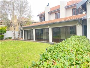 House For Sale in Rooihuiskraal North