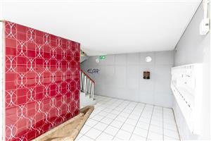 Conveniently Located 3-Bedroom Flat – Walk to Oxford Stree