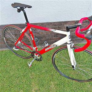 Bicycle Haro CR 2.0 Road bicycle red and white