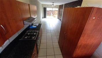 Apartment For Sale in Alberton