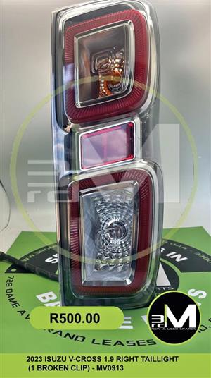 2023 ISUZU V-CROSS 1.9 TAILLIGHT (1 BROKEN CLIP) - MV0913