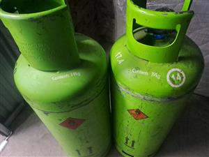 2 x 19kg Gas Cylinders.