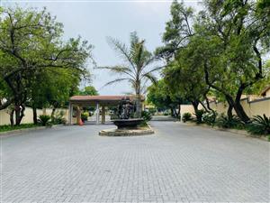 Townhouse Rental Monthly in Country View