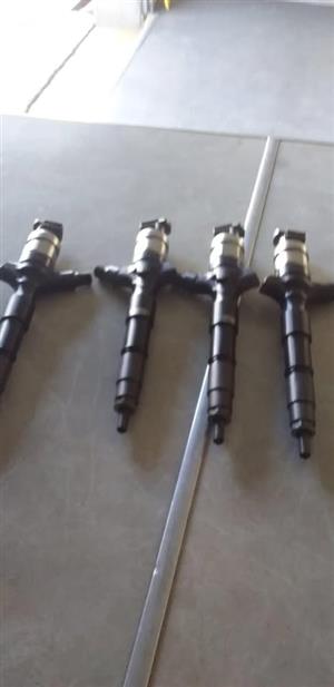 Toyota Hilux 3.0D4D 1KD Injectors Set